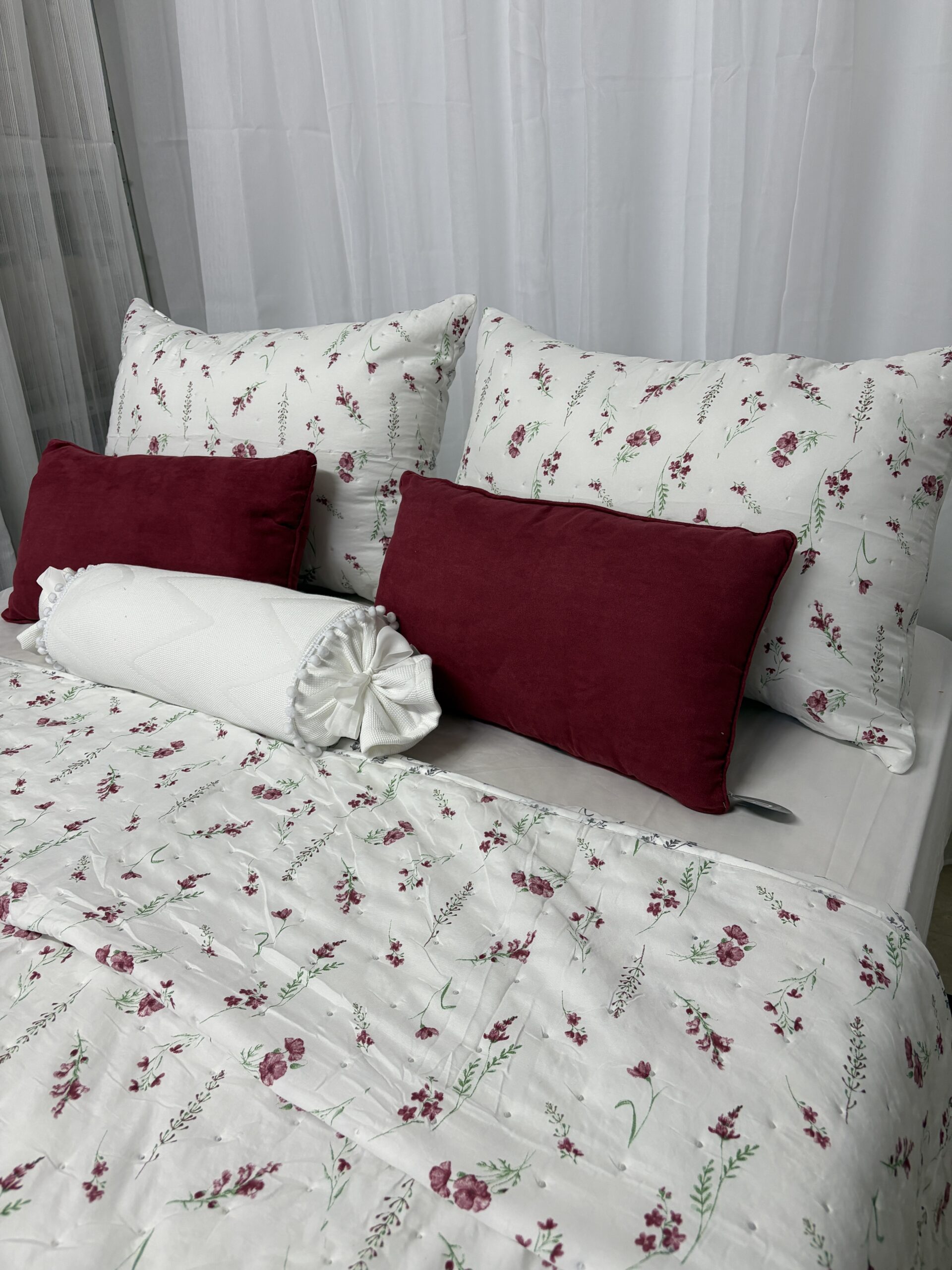 PEMBA HOGAR 3 decoración de cama